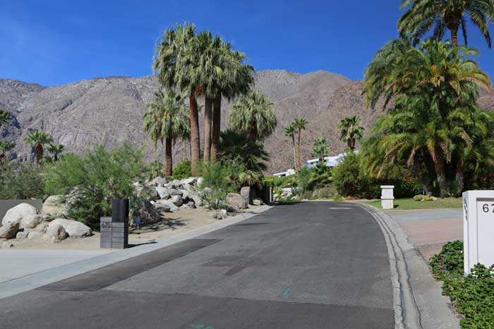 Vista Las Palmas Palm Springs Homes 700x467 2J9A0357 Palm Springs Real Estate