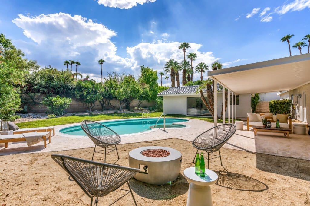 22 Palm Springs Real Estate
